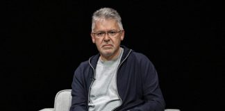 Apple’s AI chief abruptly steps down